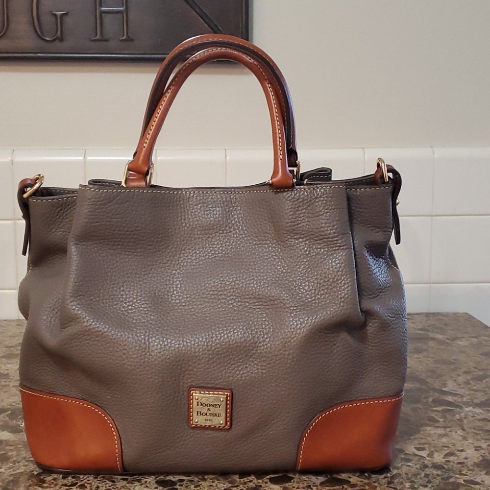 Dooney & Bourke bag
